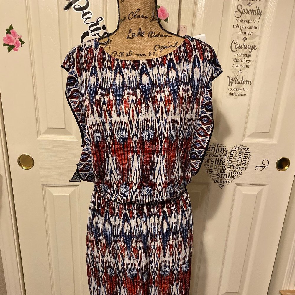 DB Established 1962 Dress